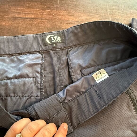 ZYIA Charcoal pant - Picture 2 of 7